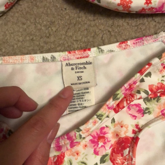 Abercrombie & Fitch Bikini - Picture 3 of 4